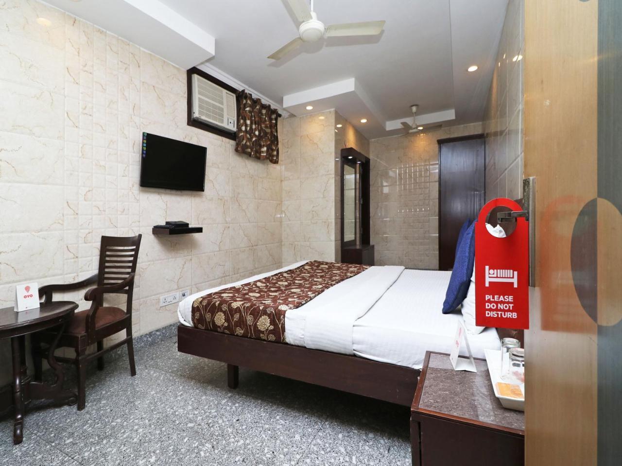 Oyo 2705 Hotel Preet Palace Nova Deli Exterior foto